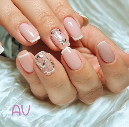 micro french unghie rosa