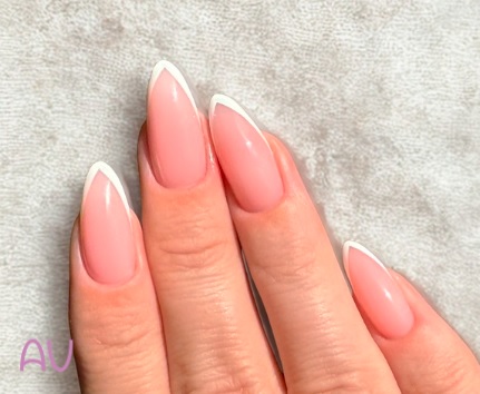french unghie a V