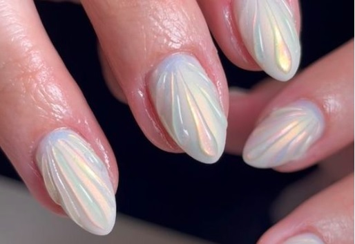 sea shell nails